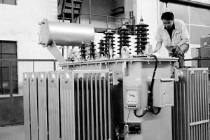 昆變?nèi)盗懈咴妥儔浩魍ㄟ^(guò)省級(jí)鑒定，軟件開發(fā)成果顯著